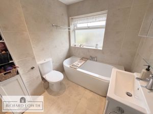 Bath/Shower/WC- click for photo gallery